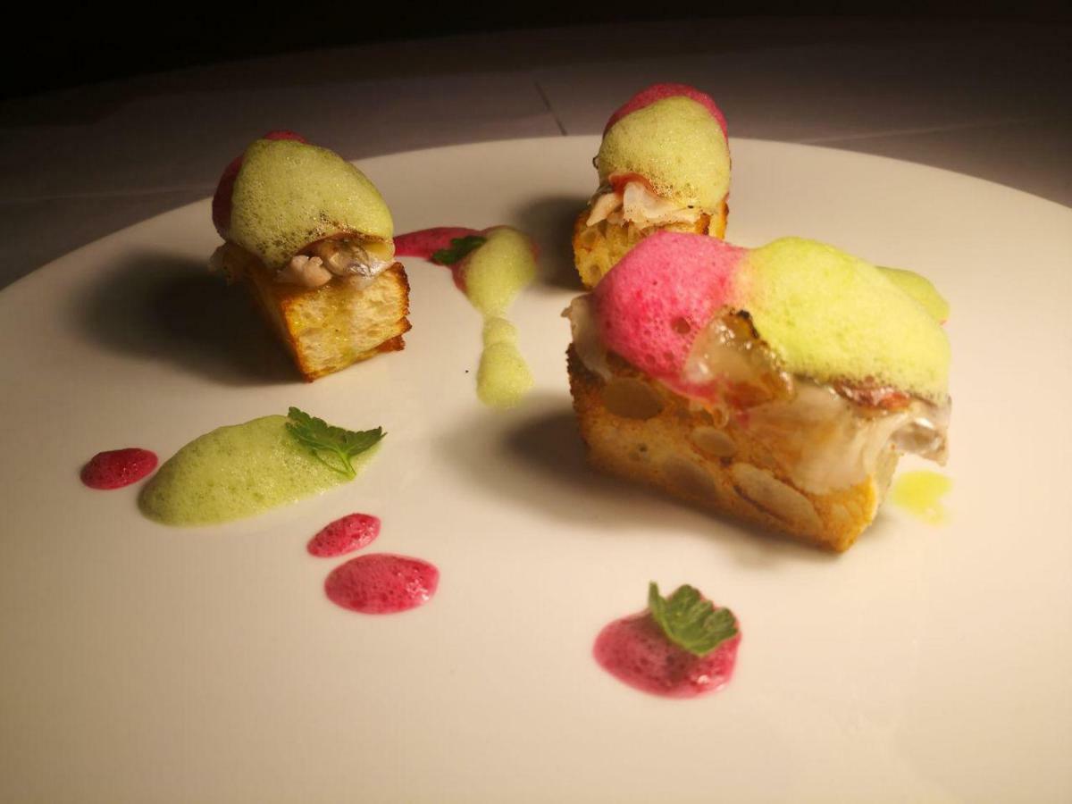 Castello Di Albereto Hotel Trarivi ภายนอก รูปภาพ
